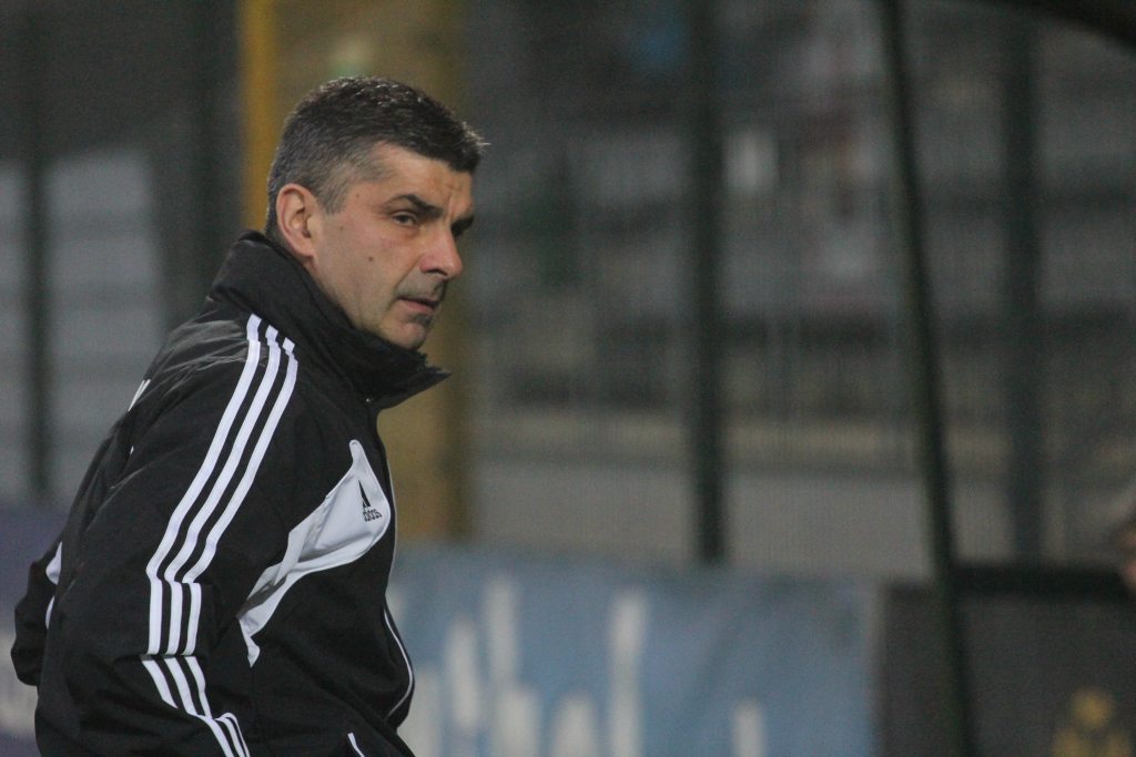 Tylko remis we mgle na pożegnanie z ligą
