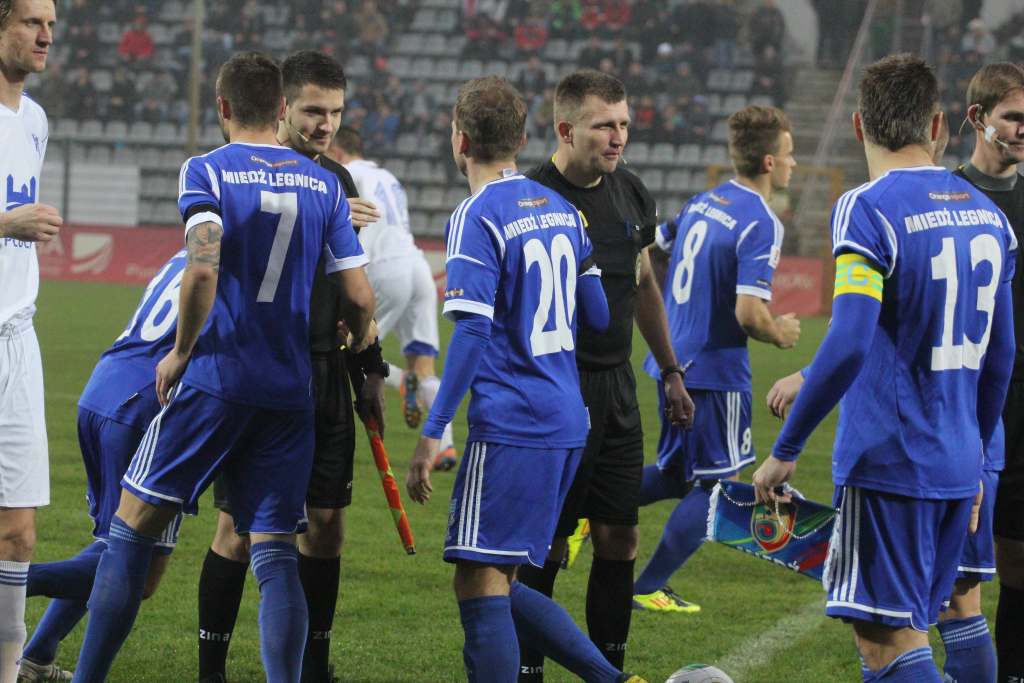 Tylko remis we mgle na pożegnanie z ligą
