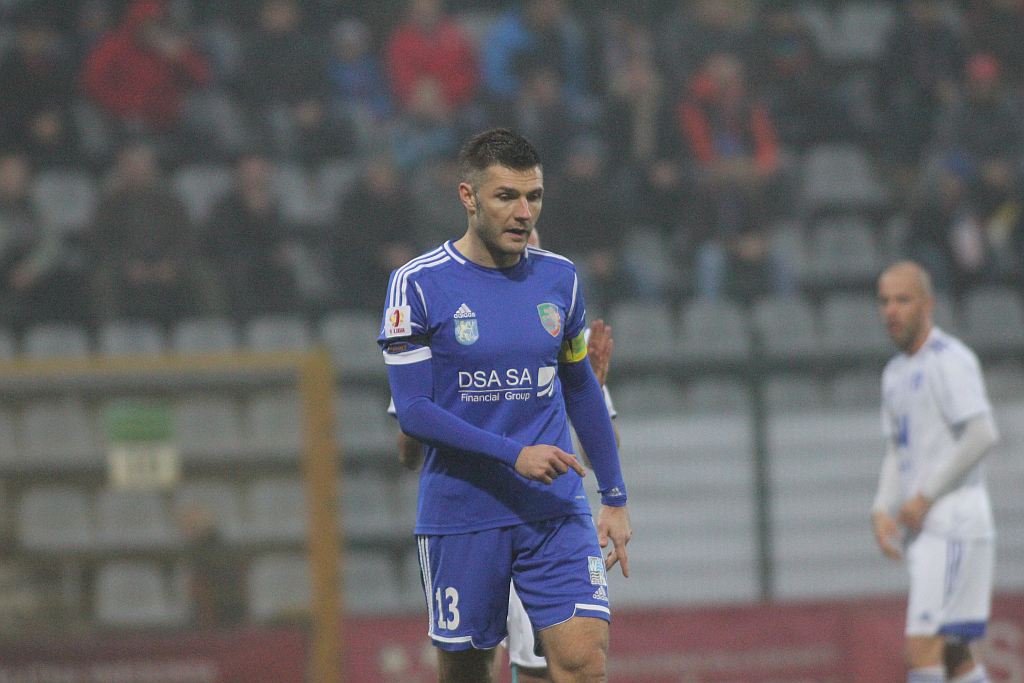 Tylko remis we mgle na pożegnanie z ligą

