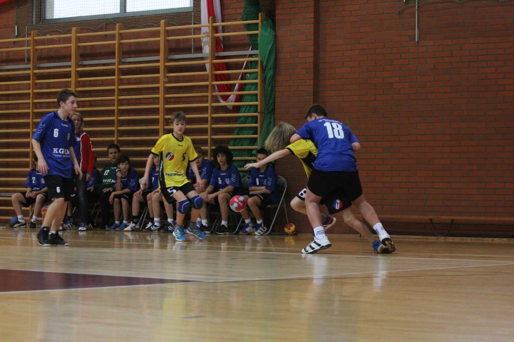 Chłopcy: MSPR Siodemka - Chrobry Głogów 21:23