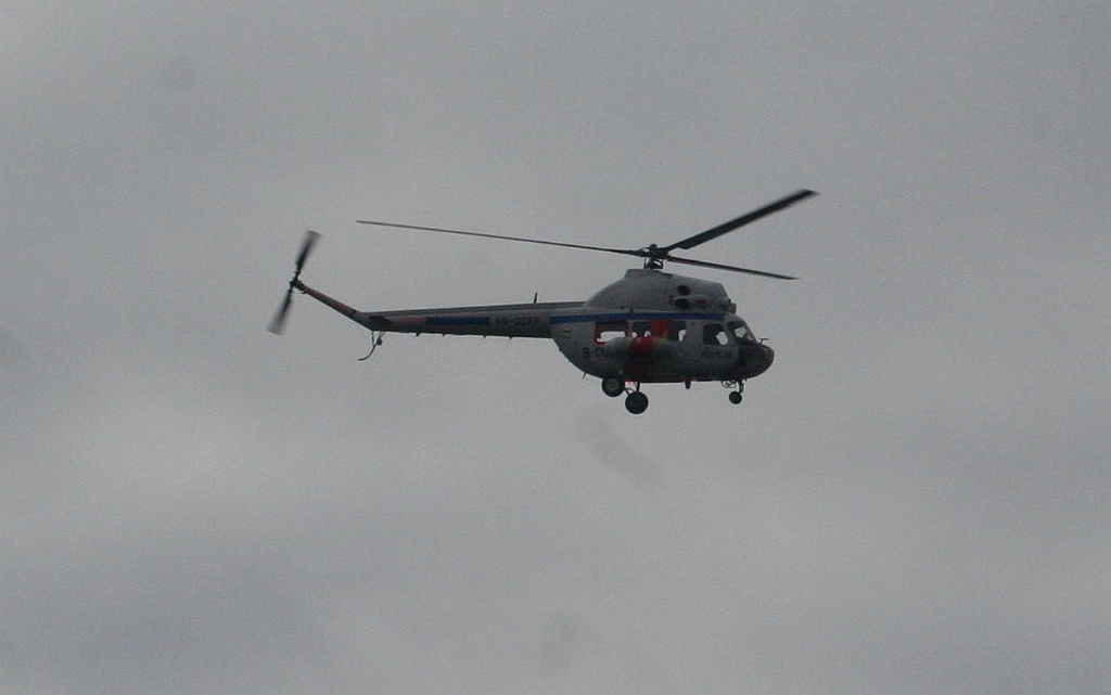 Policyjny helikopter lądował w PWSZ