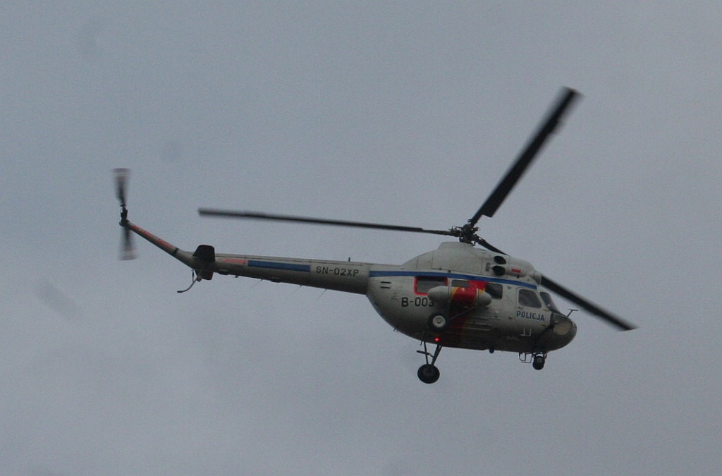 Policyjny helikopter lądował w PWSZ