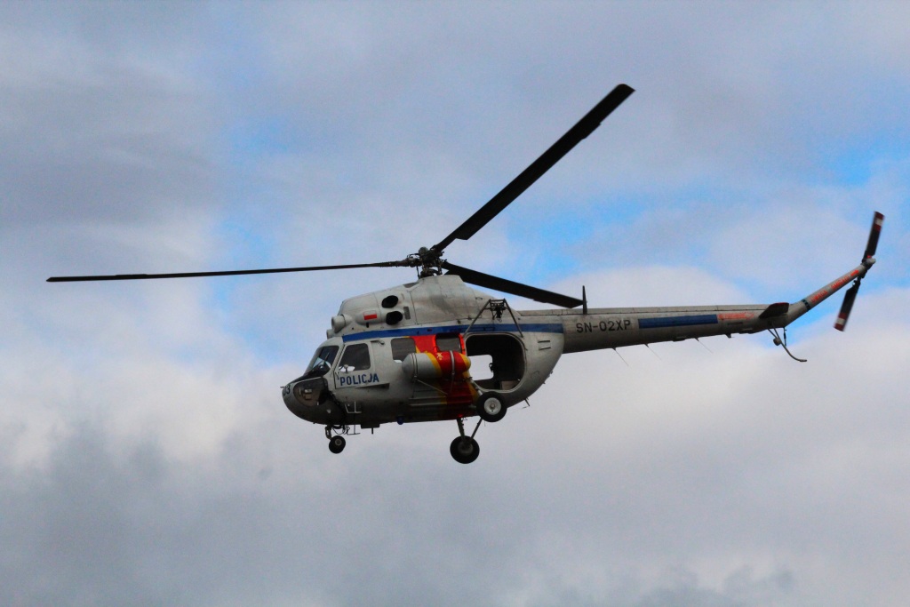 Policyjny helikopter lądował w PWSZ