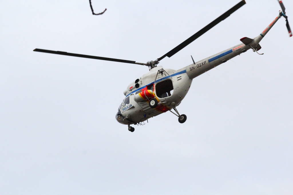 Policyjny helikopter lądował w PWSZ