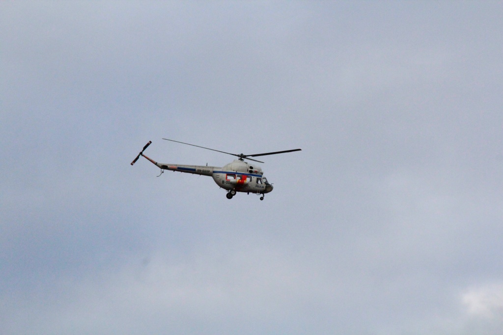 Policyjny helikopter lądował w PWSZ