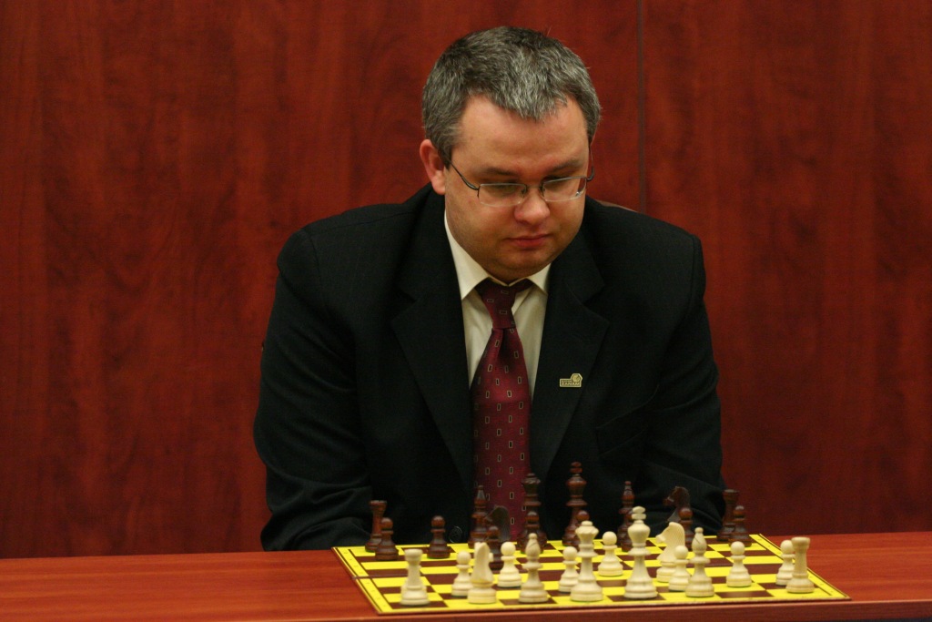 Symultana szachowa z wojewodą Aleksandrem Markiem Skorupą
