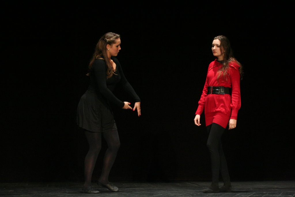 W teatrze francuski spektakl teatralno-taneczny