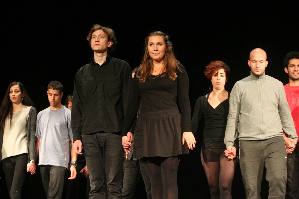W teatrze francuski spektakl teatralno-taneczny