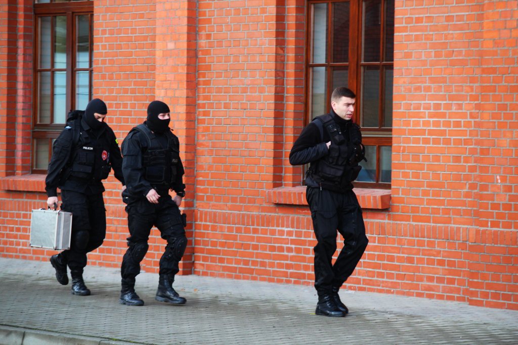 Terrorysta w PWSZ, czyli policyjna 