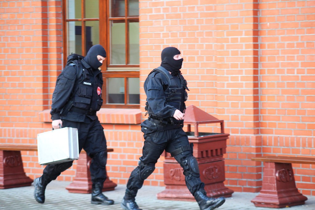 Terrorysta w PWSZ, czyli policyjna 