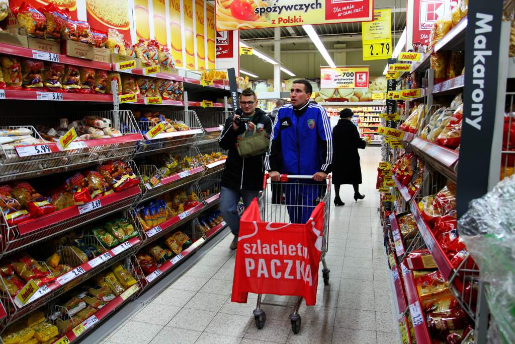 Piłkarze Miedzi zapełnili Szlachetną Paczkę