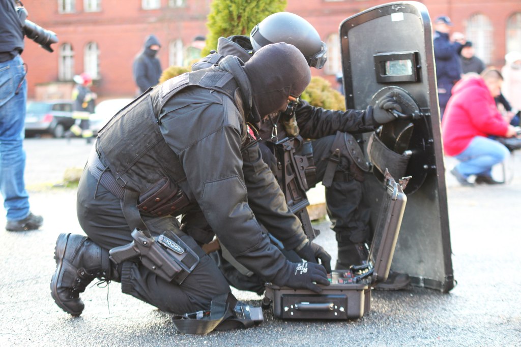 Terrorysta w PWSZ, czyli policyjna 