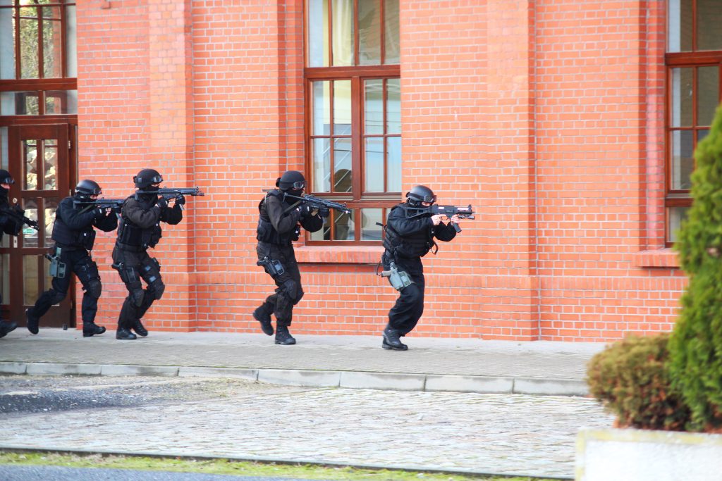 Terrorysta w PWSZ, czyli policyjna 