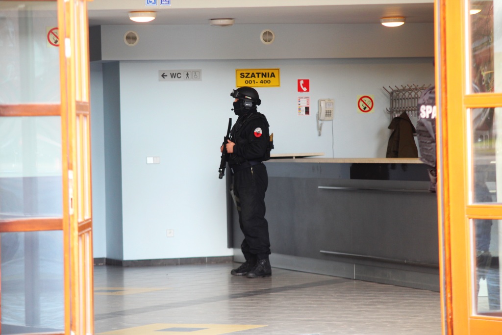 Terrorysta w PWSZ, czyli policyjna 