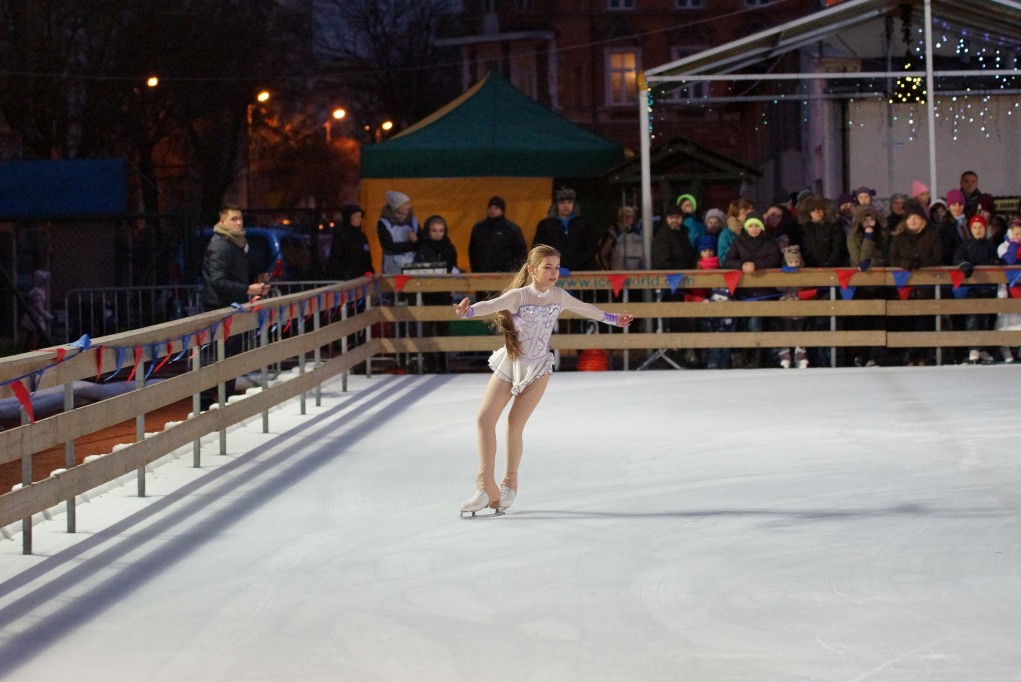 „Ice Party” na lodowisku przy Sejmowej