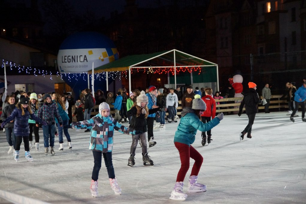 „Ice Party” na lodowisku przy Sejmowej