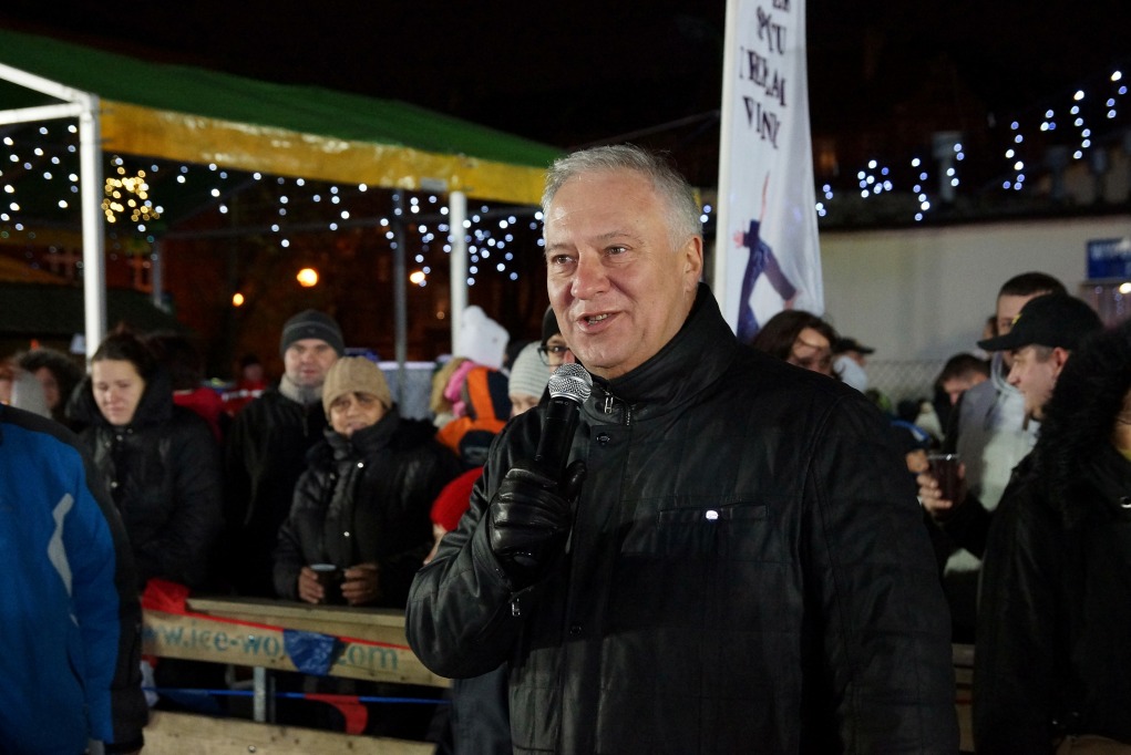 „Ice Party” na lodowisku przy Sejmowej