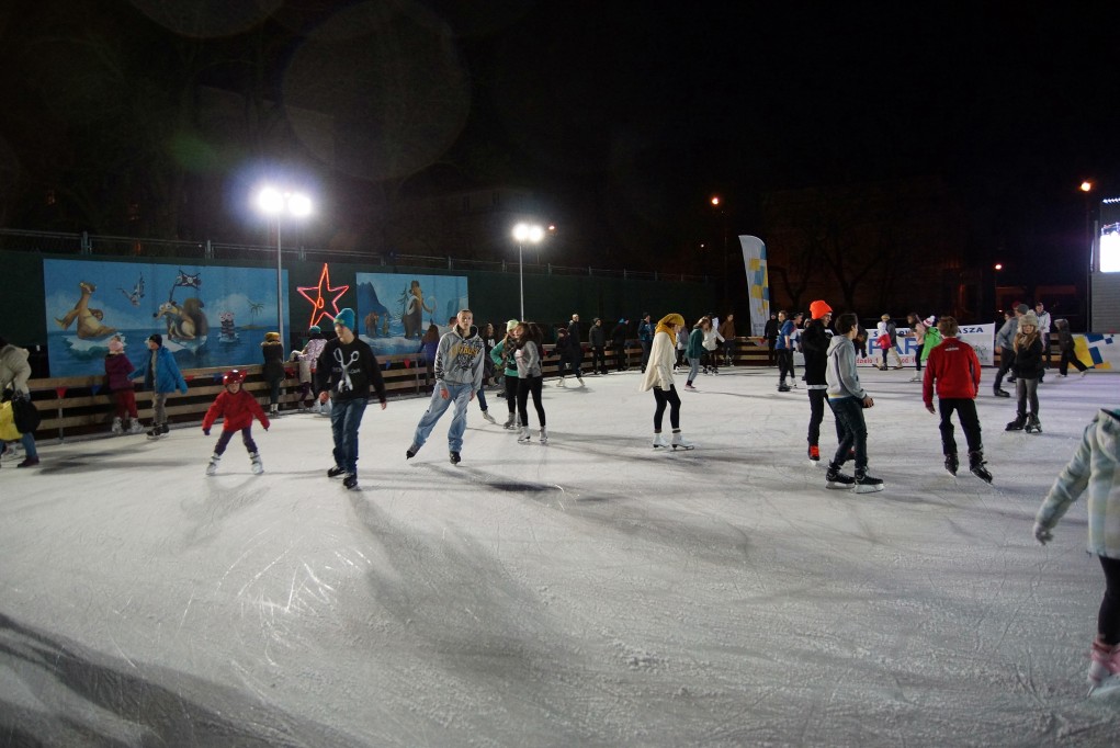 „Ice Party” na lodowisku przy Sejmowej