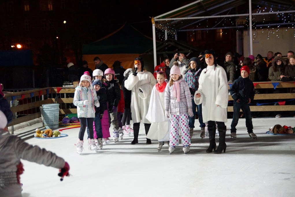 „Ice Party” na lodowisku przy Sejmowej