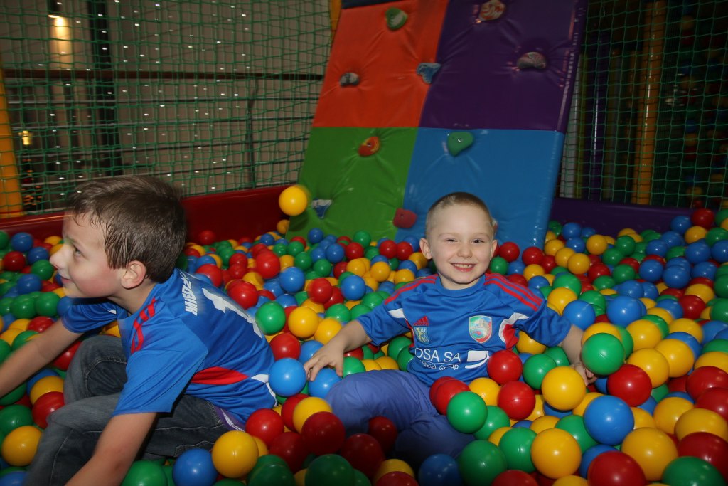 Najmłodsi piłkarze Miedzi w Play City