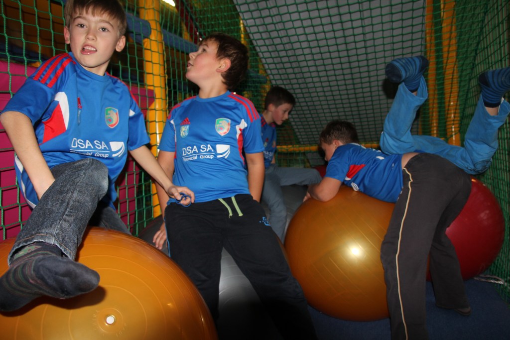 Najmłodsi piłkarze Miedzi w Play City