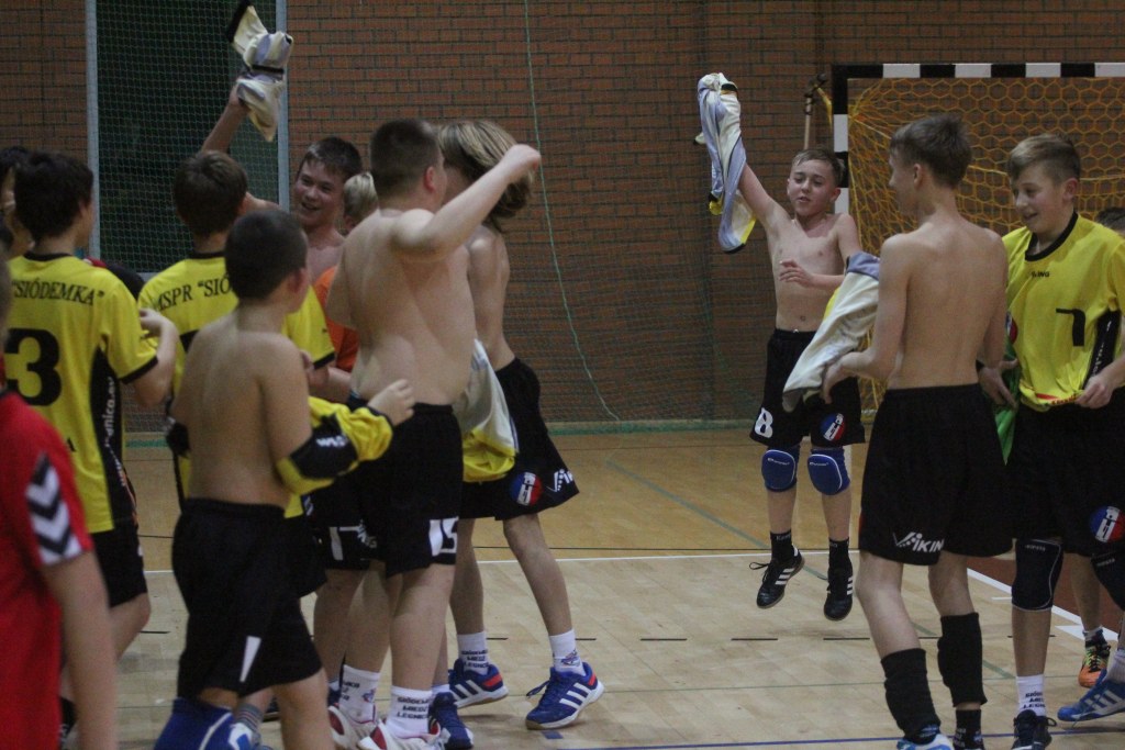 MSPR Siódemka Miedź - SPR BÓR 27:8
