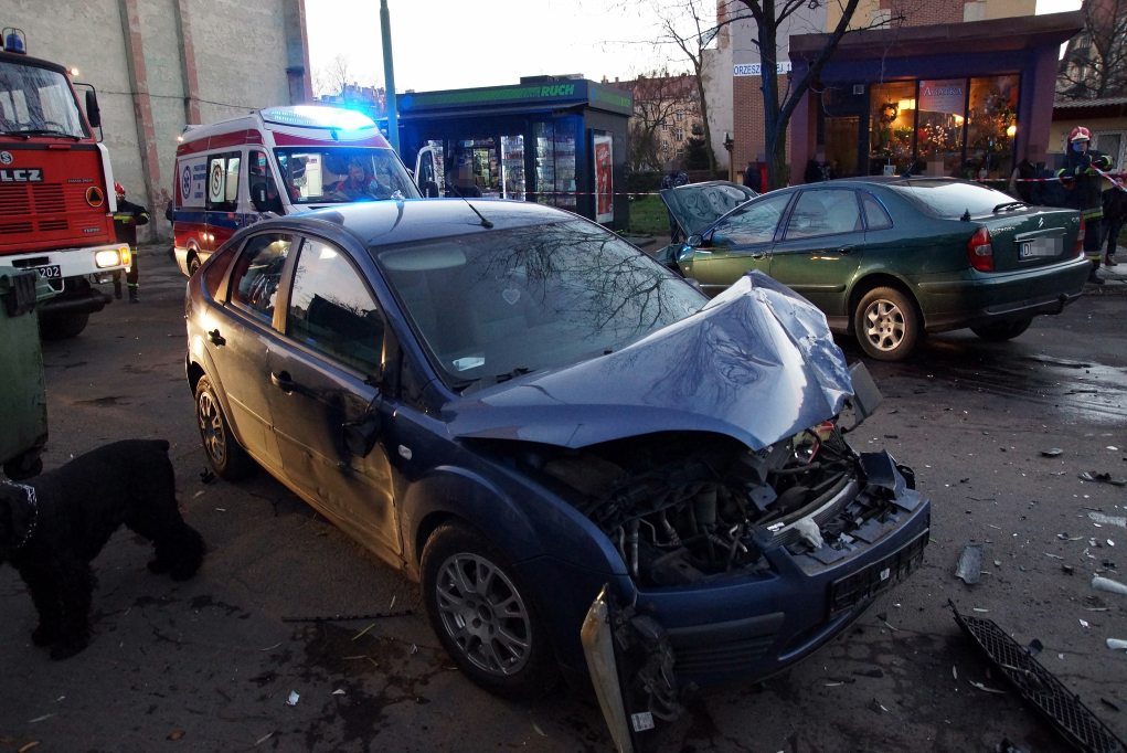 Kolizja trzech aut na ulicy Andersa