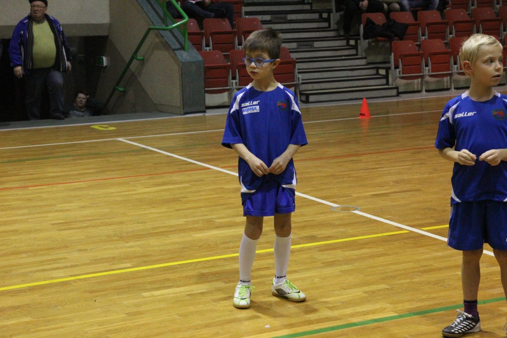 Najmłodsi adepci futbolu trenują przy Lotniczej