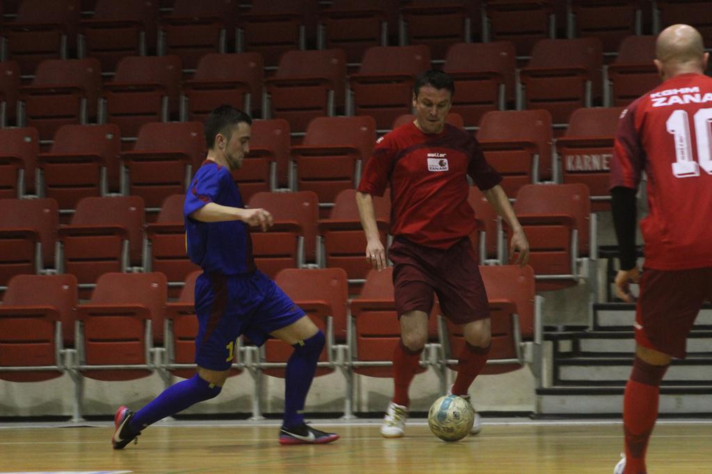 1. liga LLH: KGHM Zanam - Fire 8:6