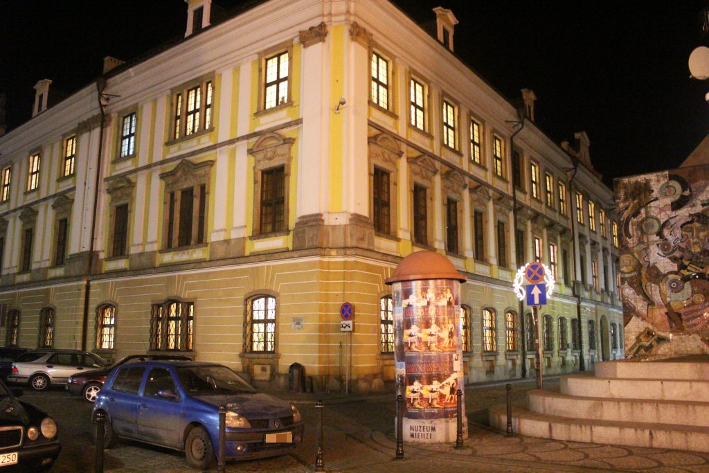 Akademia Rycerska nocą