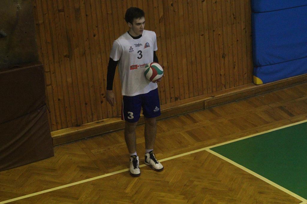 Ikar Legnica - Bielawianka Bielawa 3:0