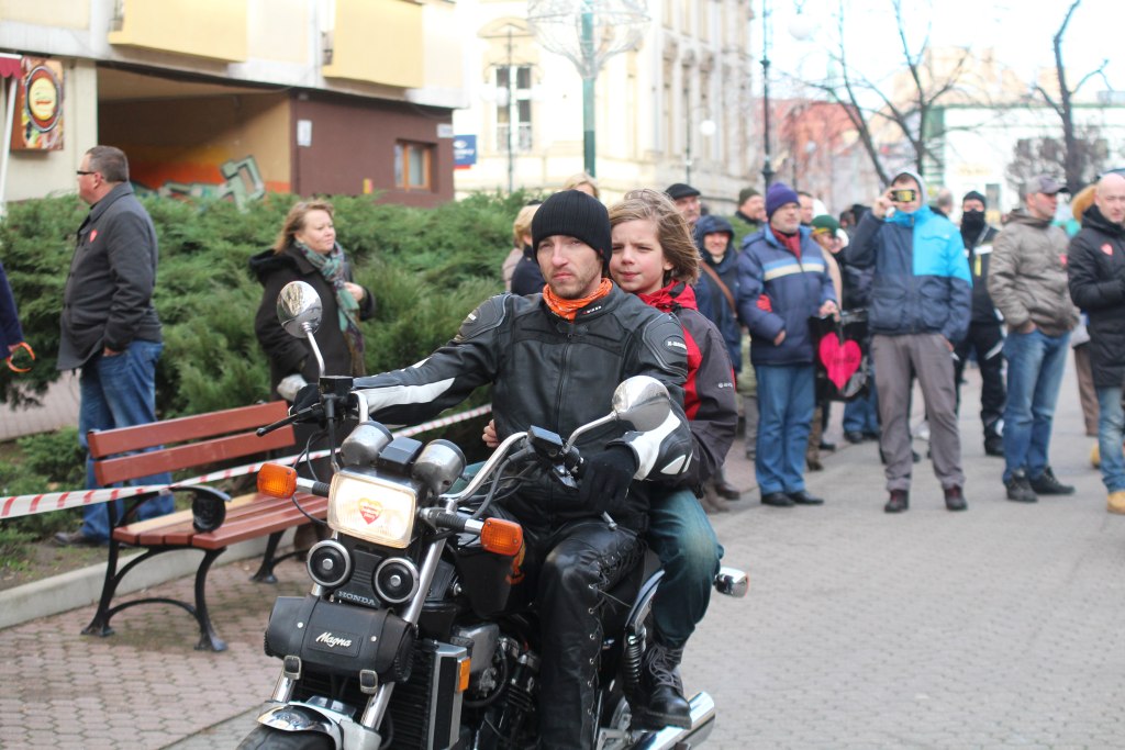 WOŚP: W Rynku już grają. Razem z radnymi