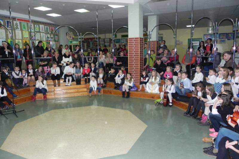  Szkolny przegląd kolęd granych i śpiewanych