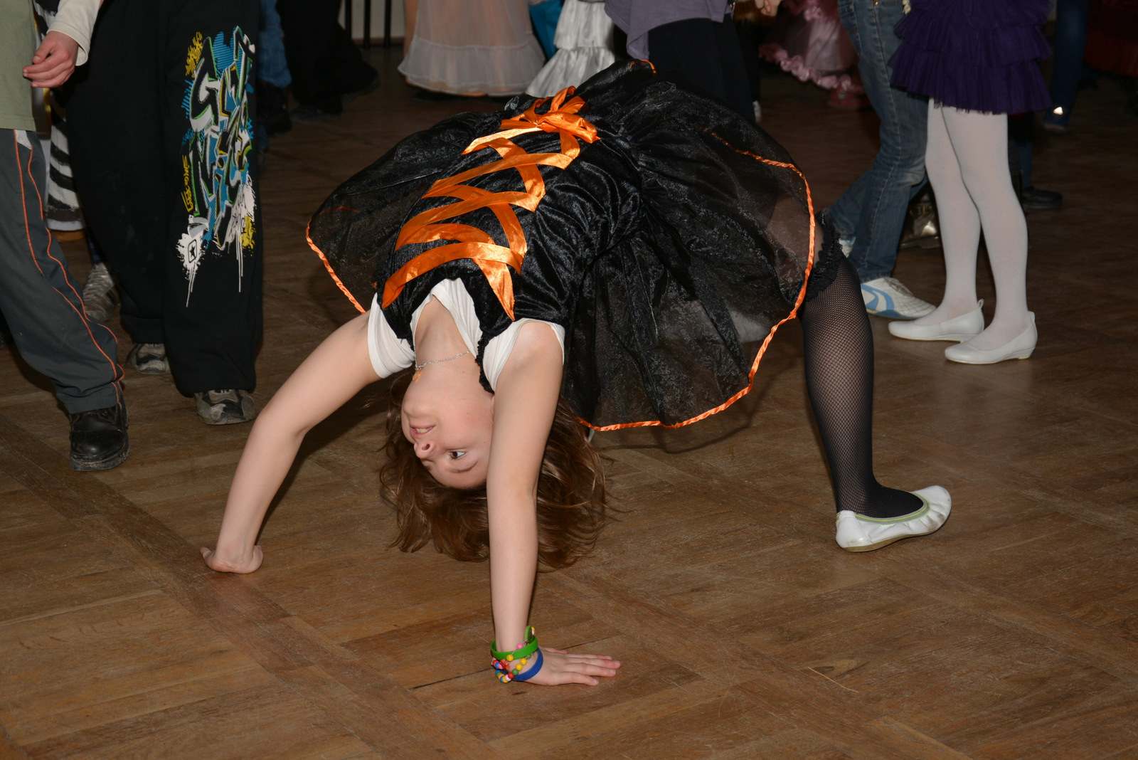 Bal karnawałowy na „prawdziwej” sali balowej