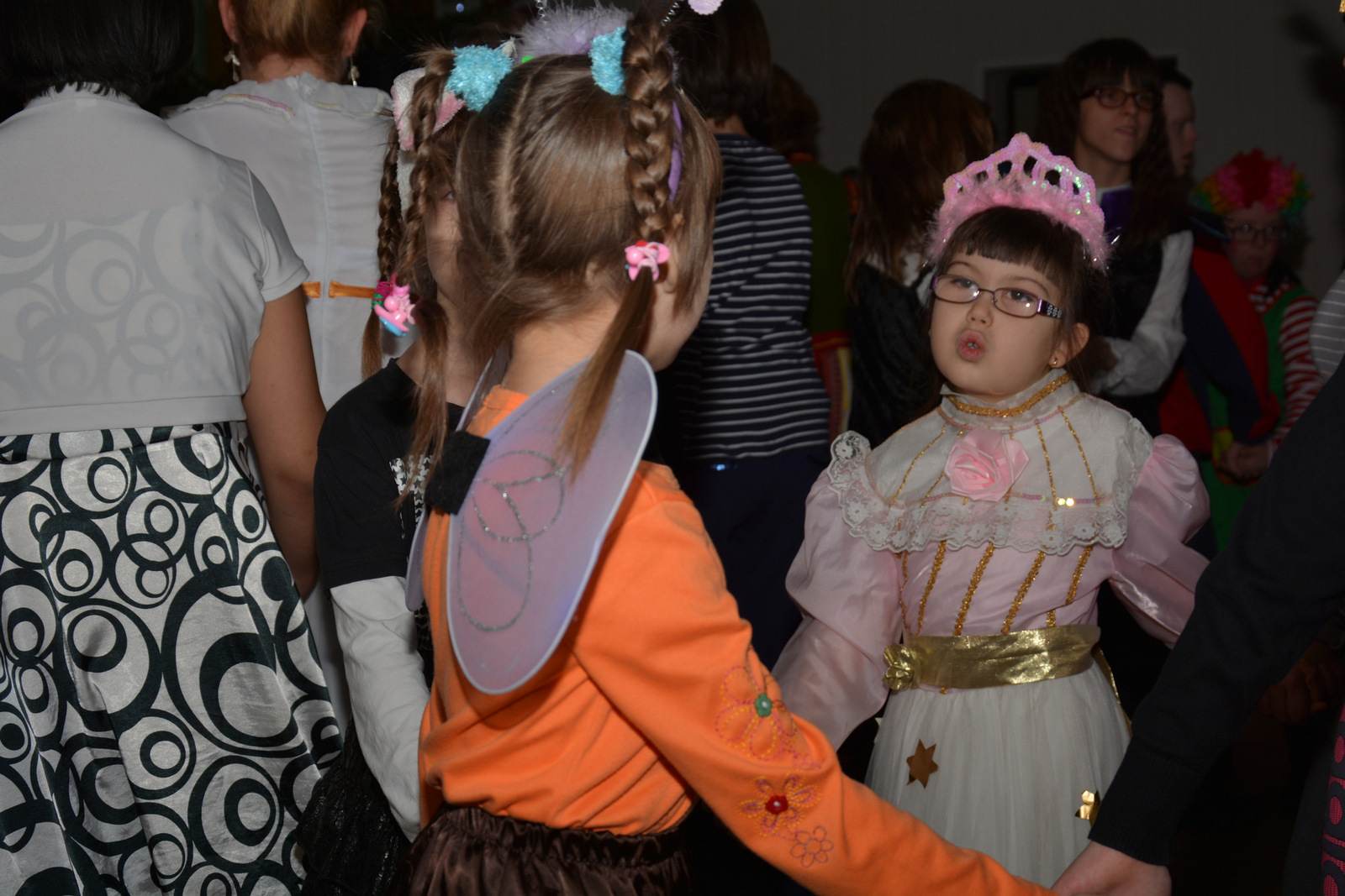 Bal karnawałowy na „prawdziwej” sali balowej