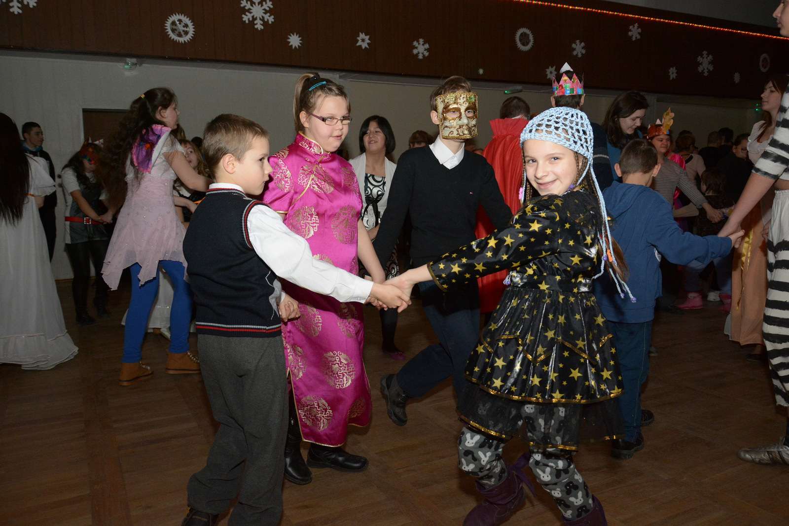Bal karnawałowy na „prawdziwej” sali balowej