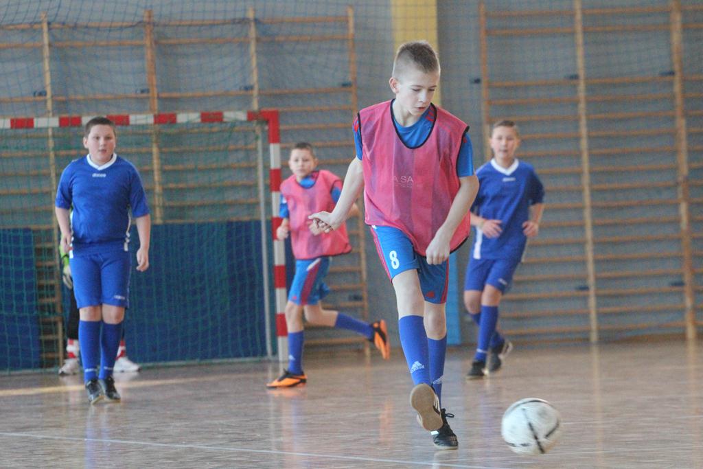 XVI Turniej Piłki Halowej o Puchar Wójta Gminy Kunice - Młodziki cz.1