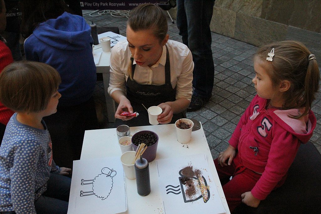 Mistrzowie Polski Latte Art serwowali legniczanom kawę