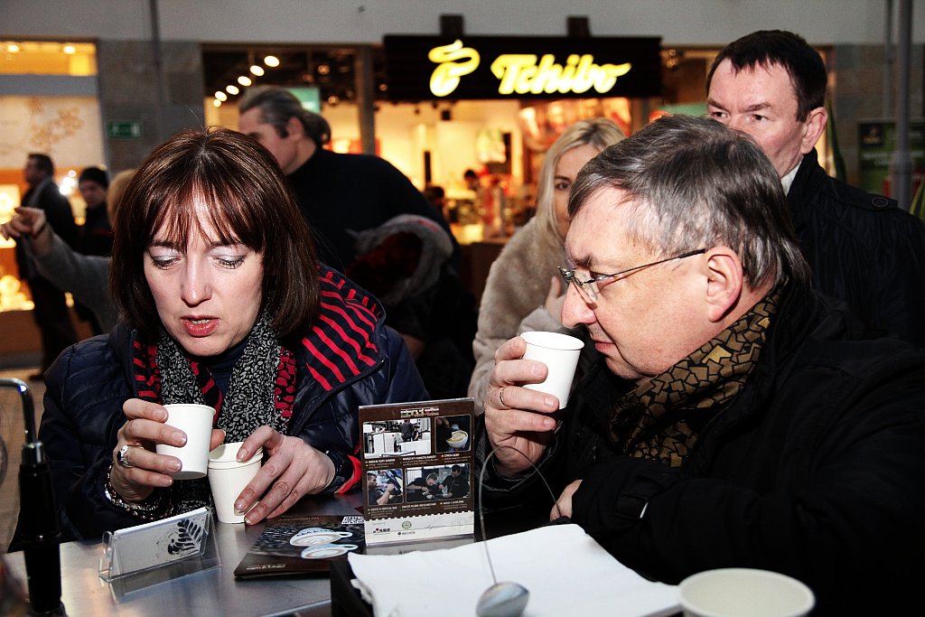 Mistrzowie Polski Latte Art serwowali legniczanom kawę