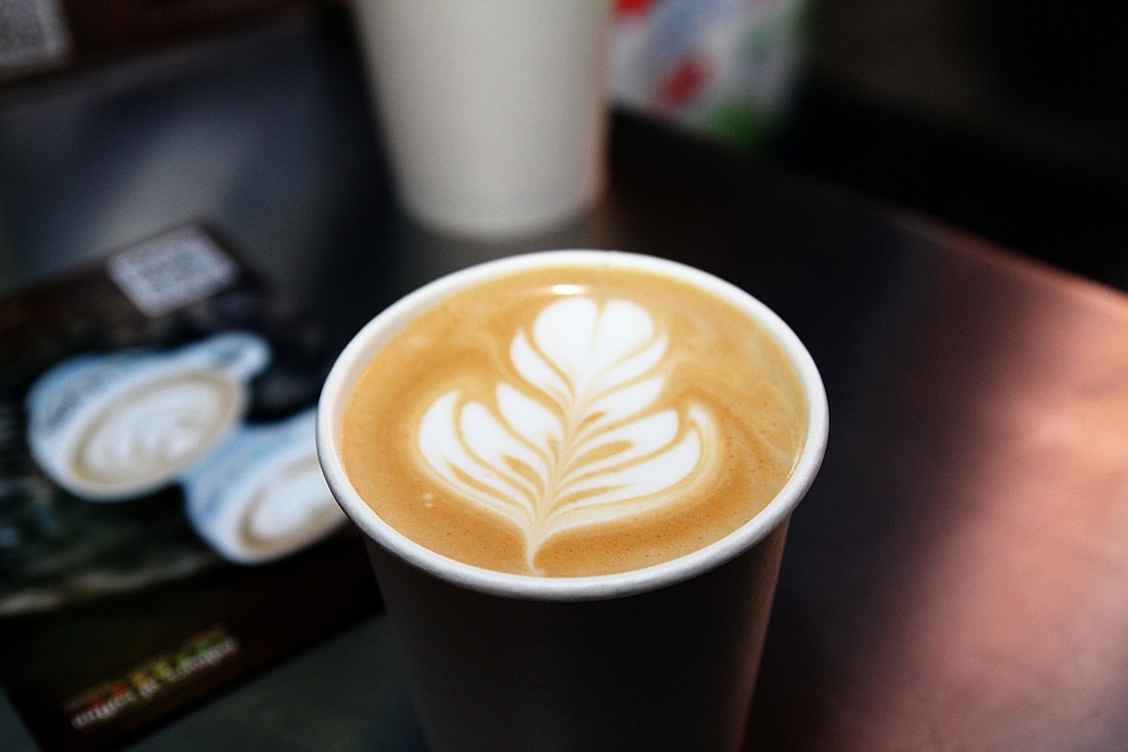 Mistrzowie Polski Latte Art serwowali legniczanom kawę