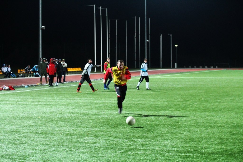 Sparing: Dąb - Czarni 3:6