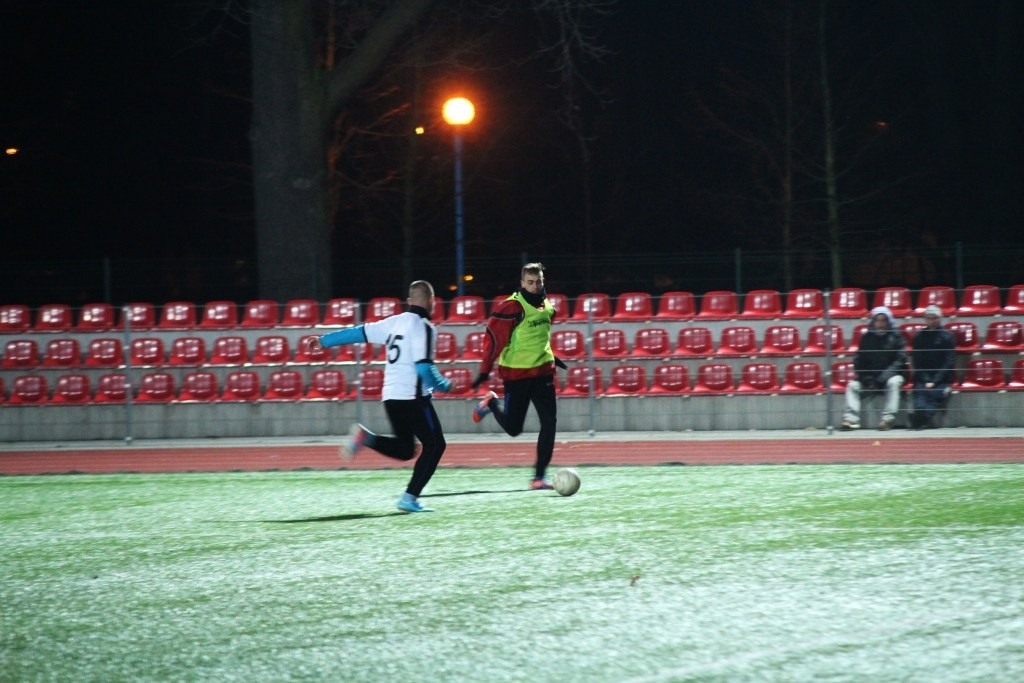 Sparing: Dąb - Czarni 3:6