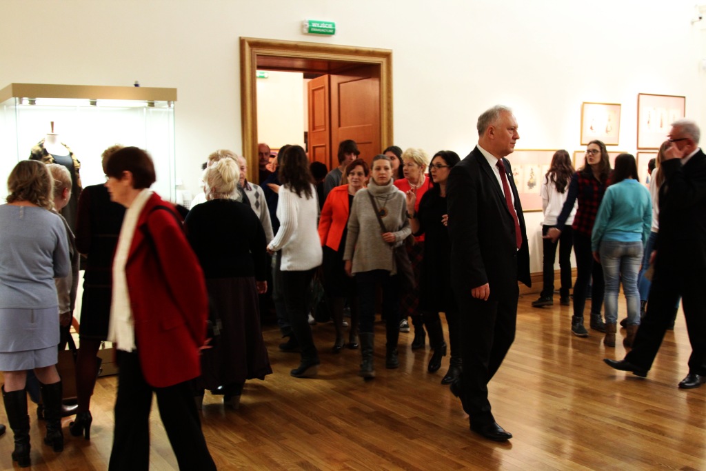 Był bal … moda na karnawał w muzeum