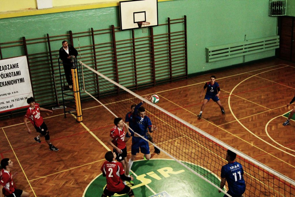 Kadeci Ikara ograli Juventur Wałbrzych