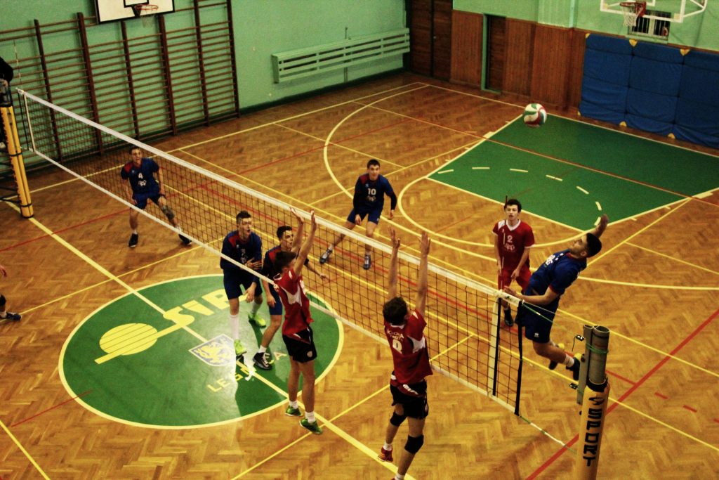 Kadeci Ikara ograli Juventur Wałbrzych
