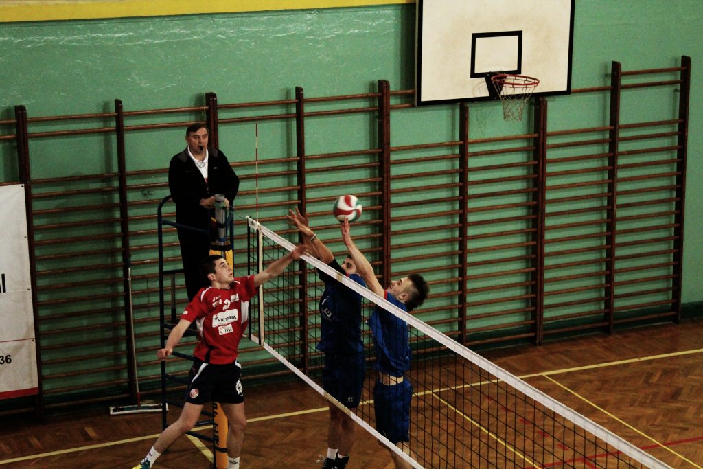 Kadeci Ikara ograli Juventur Wałbrzych