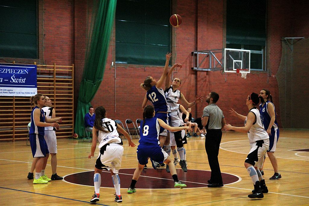 Koszykówka: Ekonom - Maximus 72:53