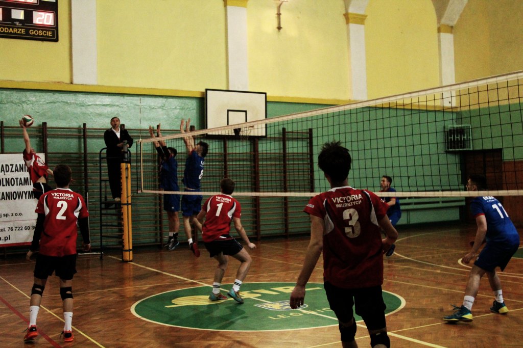 Kadeci Ikara ograli Juventur Wałbrzych