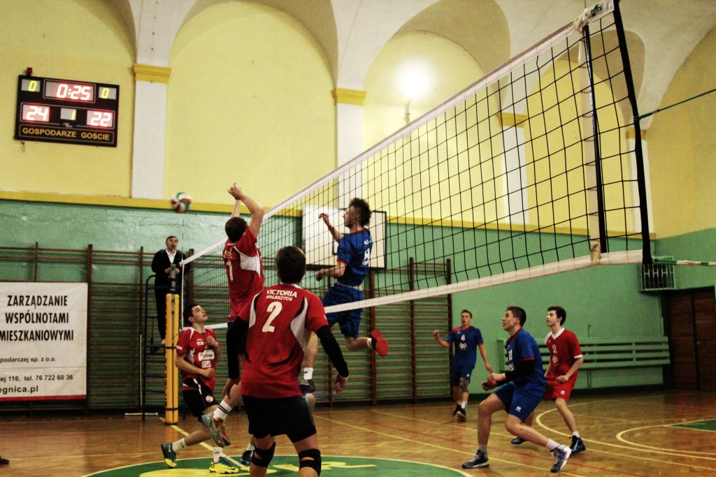 Kadeci Ikara ograli Juventur Wałbrzych