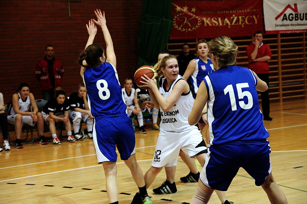Koszykówka: Ekonom - Maximus 72:53